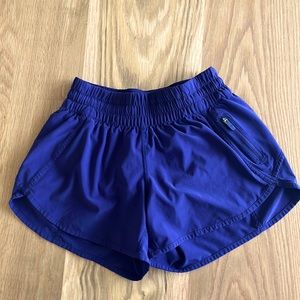 Lululemon tracker short size 4